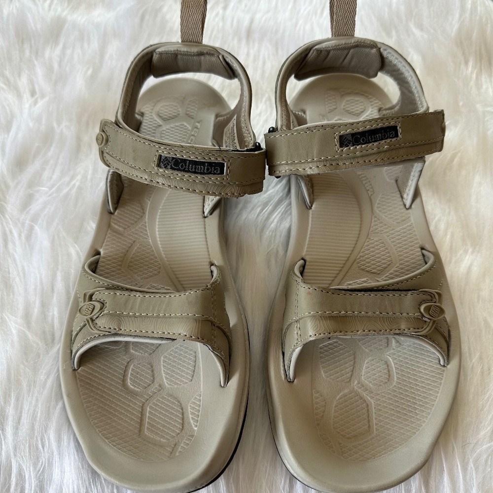 Columbia Techlite Sport Sandals Omni-Grip Beige Ivory Grey Size 7 Mens